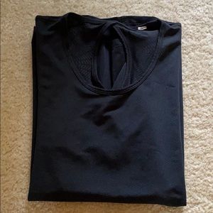 Women’s under armour t shirt